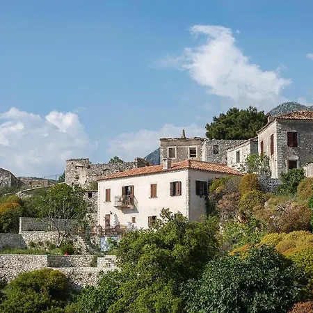 Belvedere, Upper Qeparo *